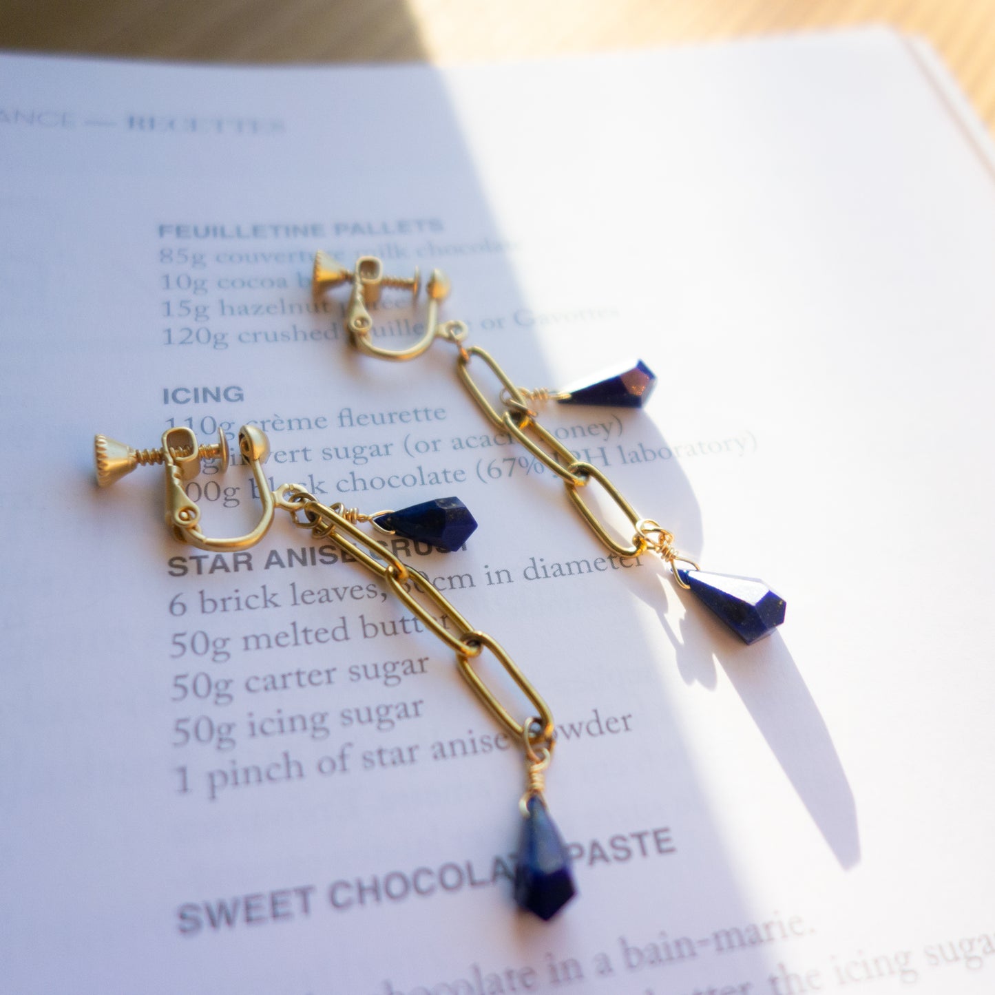 Les amants_恋人たち【イヤリング/ピアス】ラピスラズリ