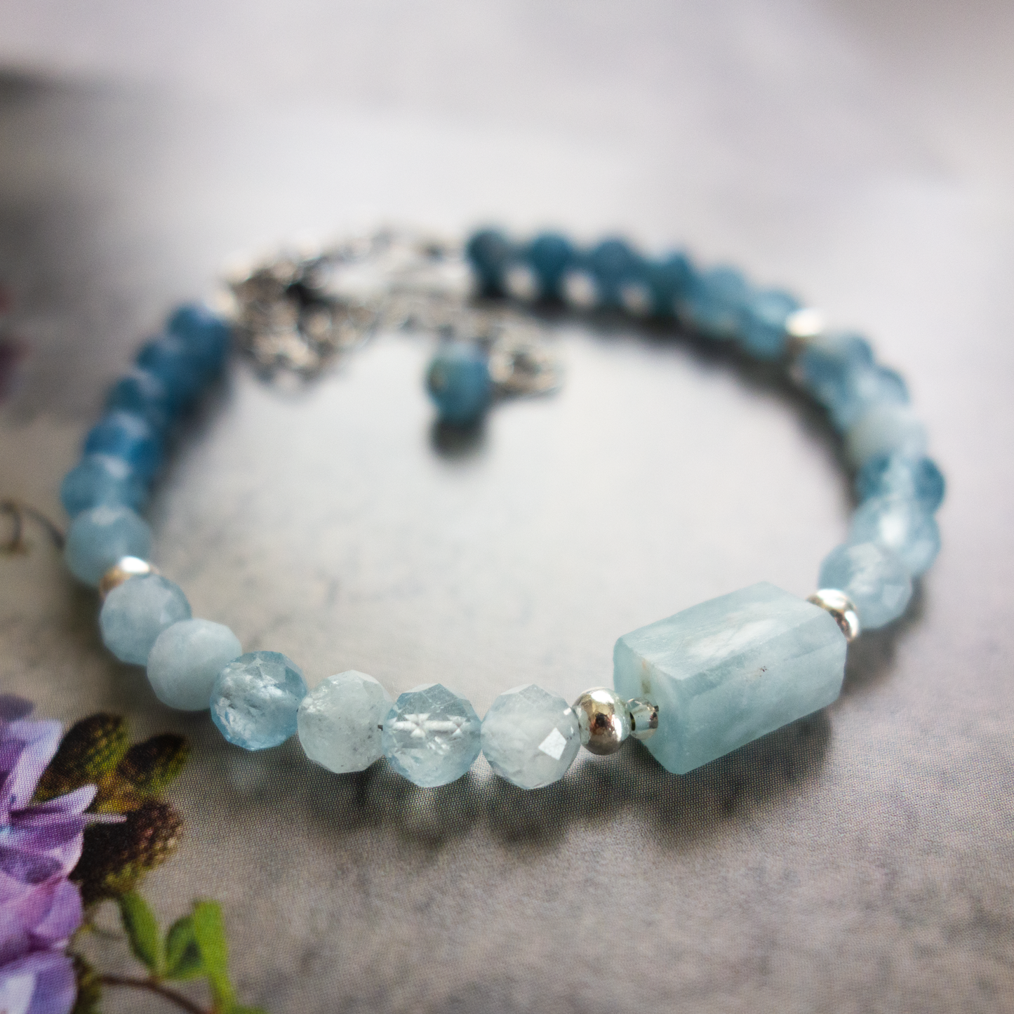 深海から水面へのグラデーション【ディープブルーアクアマリン】エネルギーをリフレッシュさせる