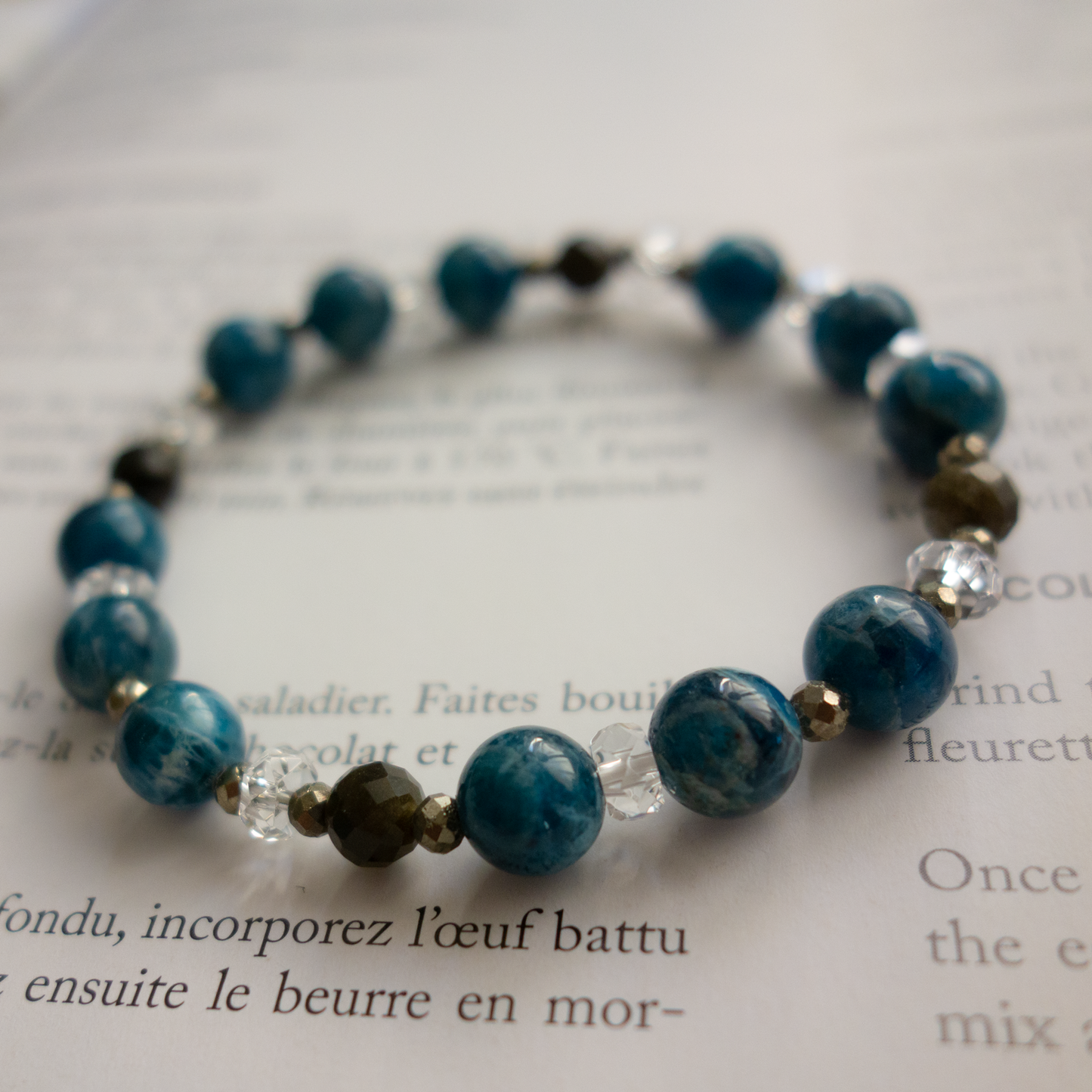 深みのある味わい芸術的なブルー<アパタイト>穏やかな調和