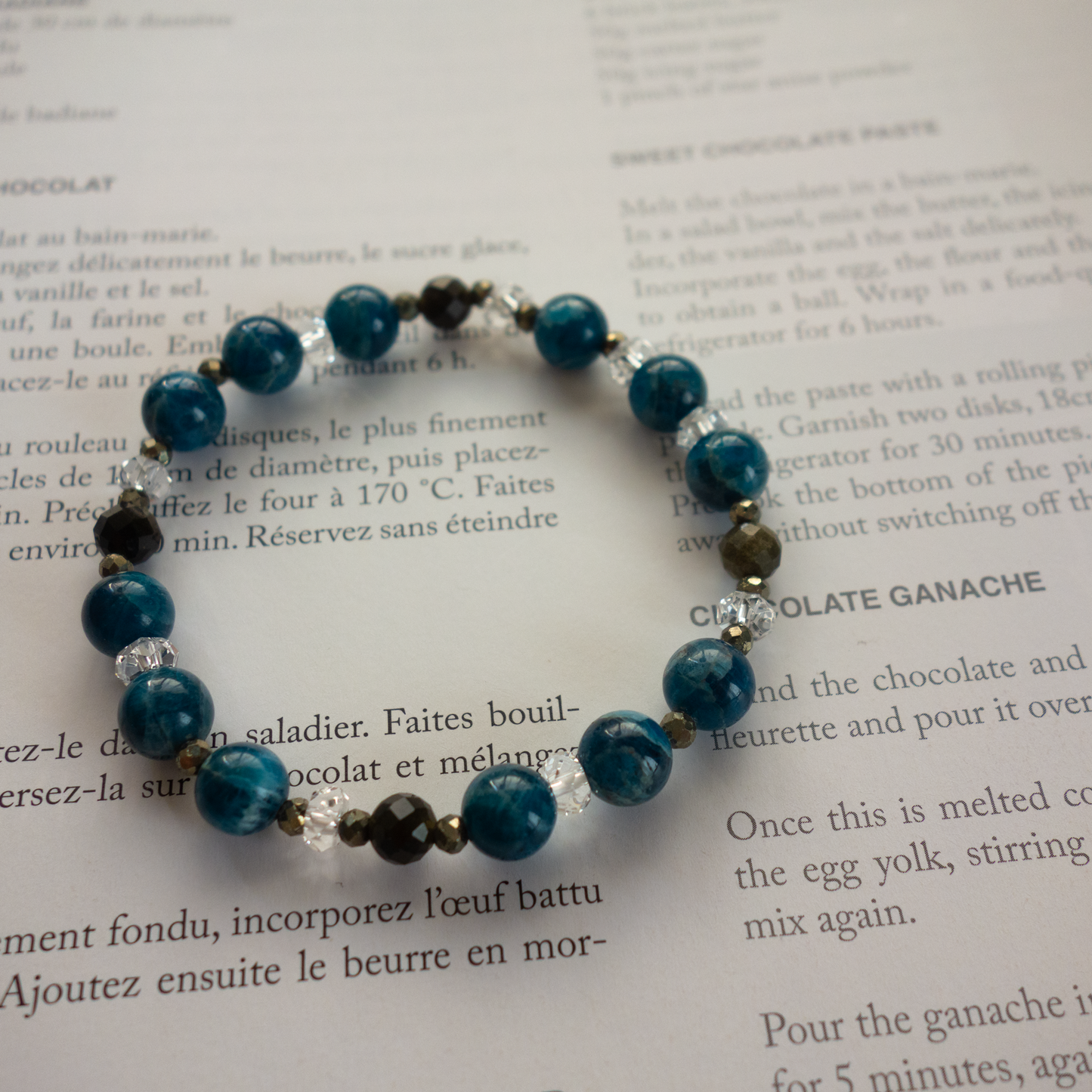 深みのある味わい芸術的なブルー<アパタイト>穏やかな調和