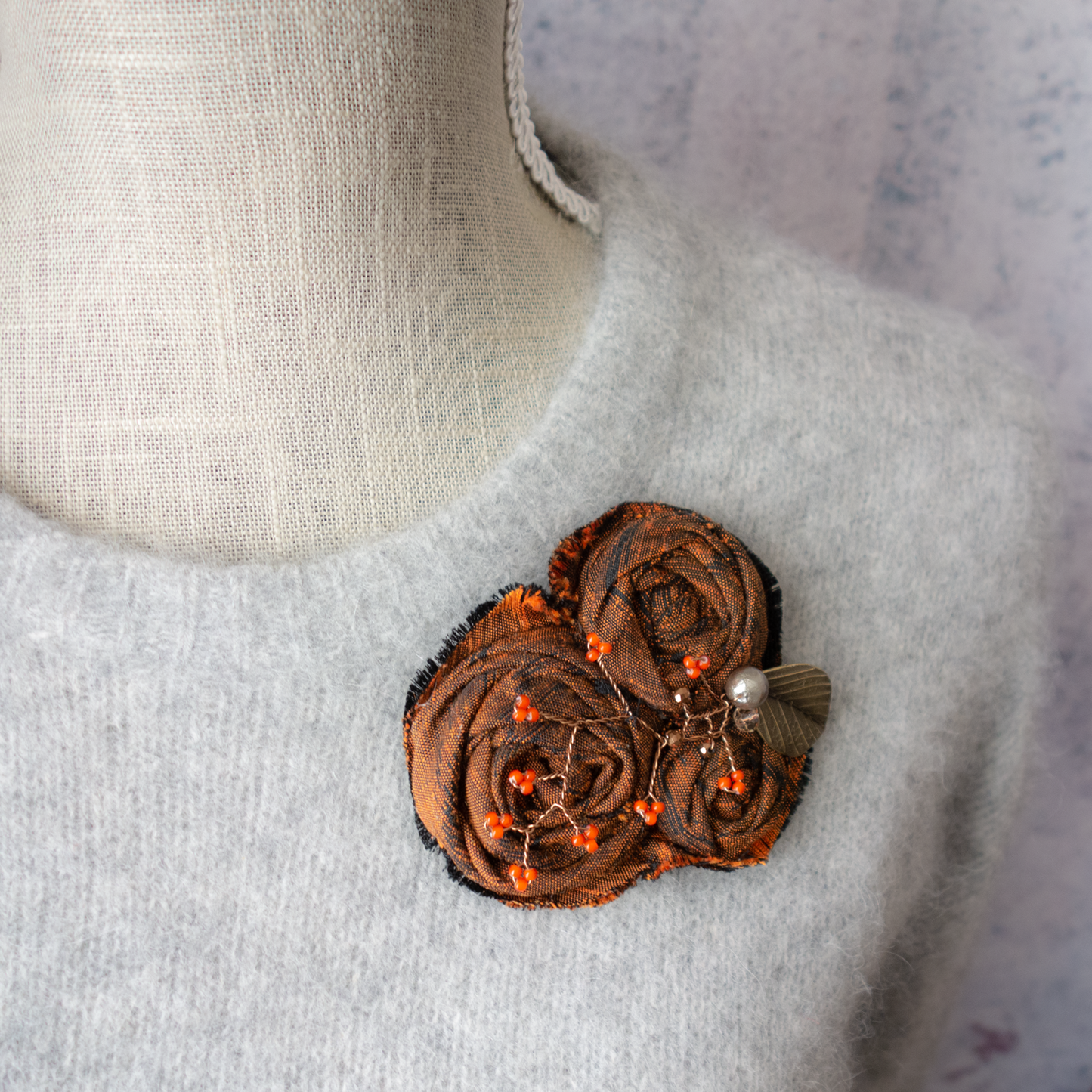 【 黄丹_ohni】和モダン_コサージュ*着物リメイク