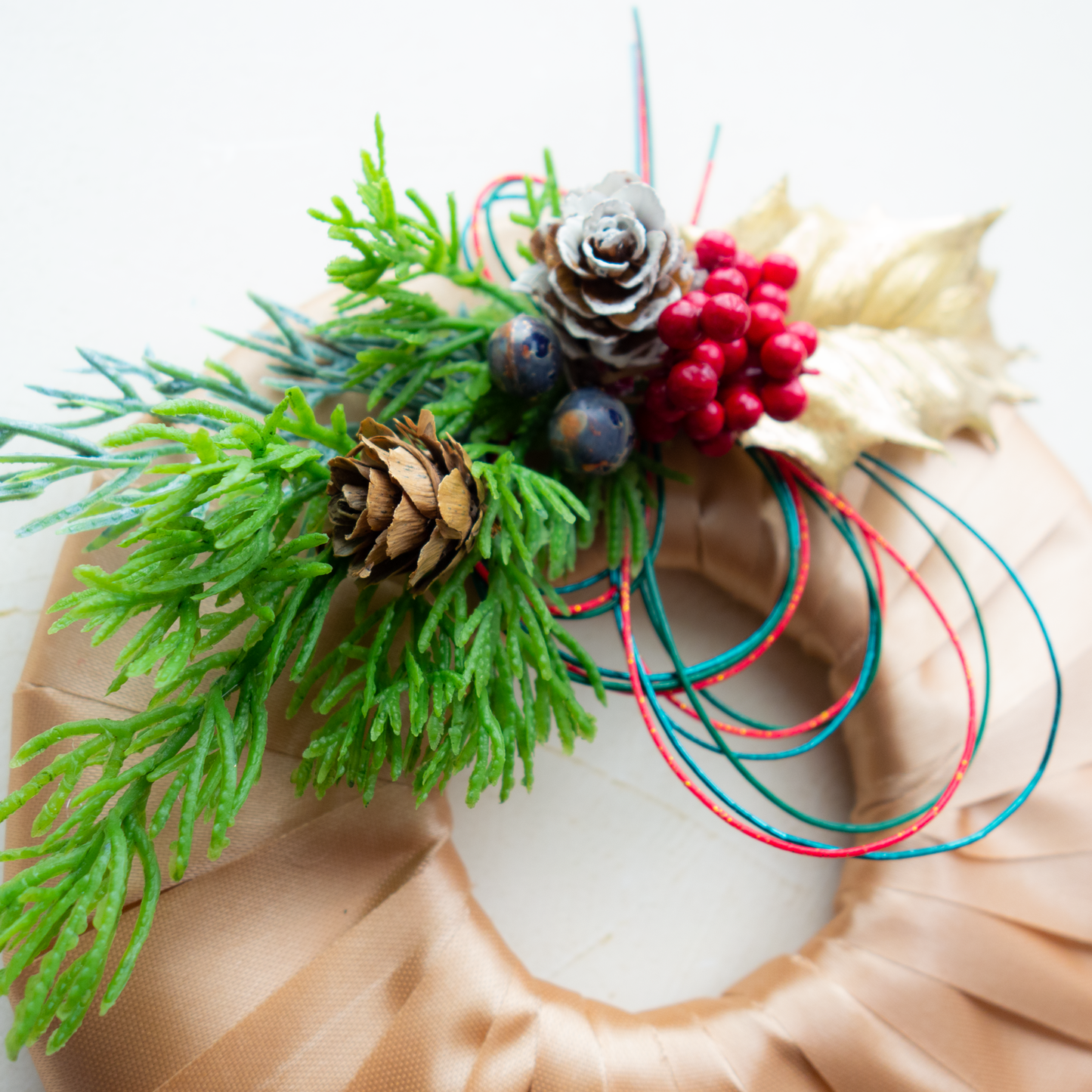 hiver_イヴェール【サテンリボンリース】_冬の時間_小さなリース