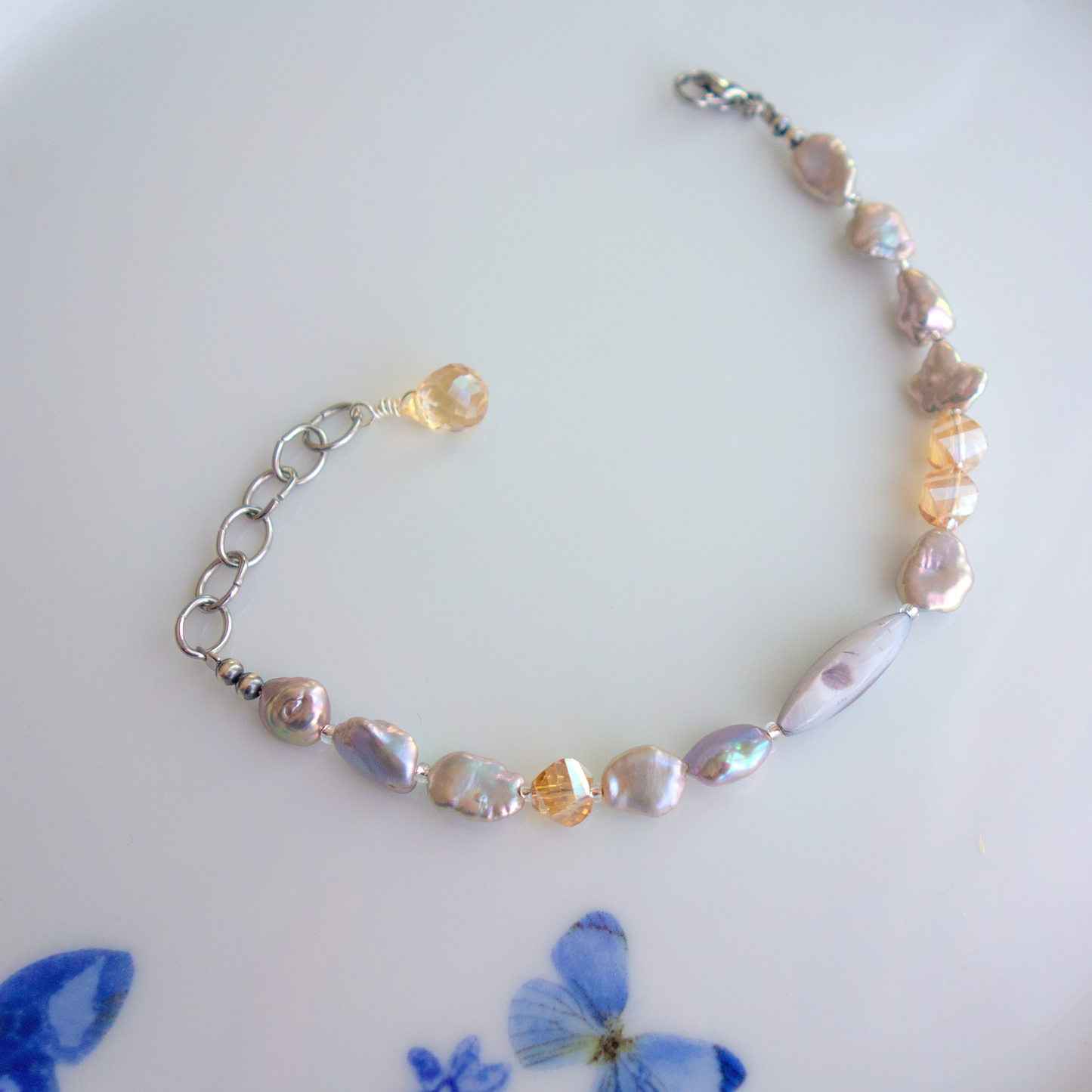 Chérie_シェリー/「ケシパール」エレガントな艶感 *シルバートーンのブレスレット