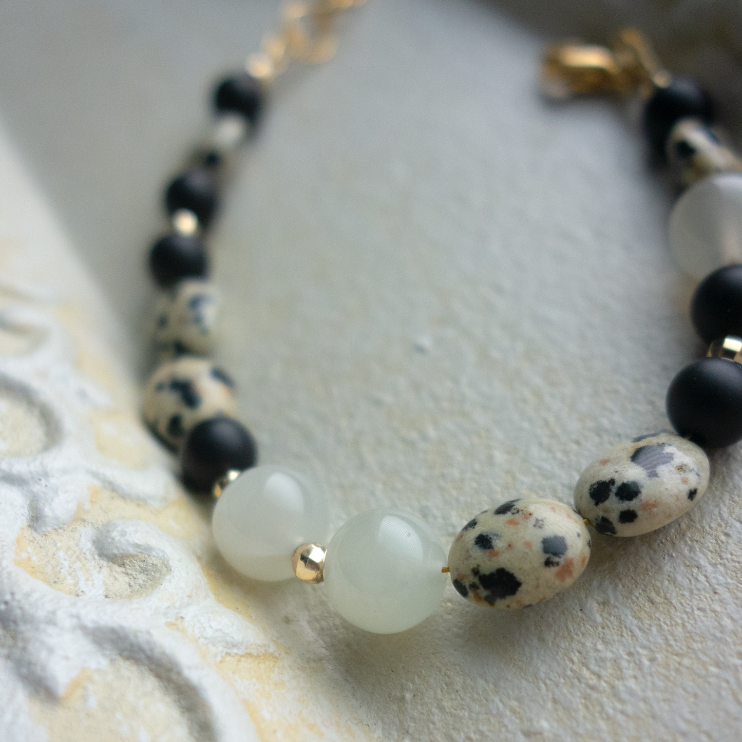 coco_ココ♥/可愛らしくて個性的*黒い斑点模様のブレスレット/Cute and unique black spotted bracelet