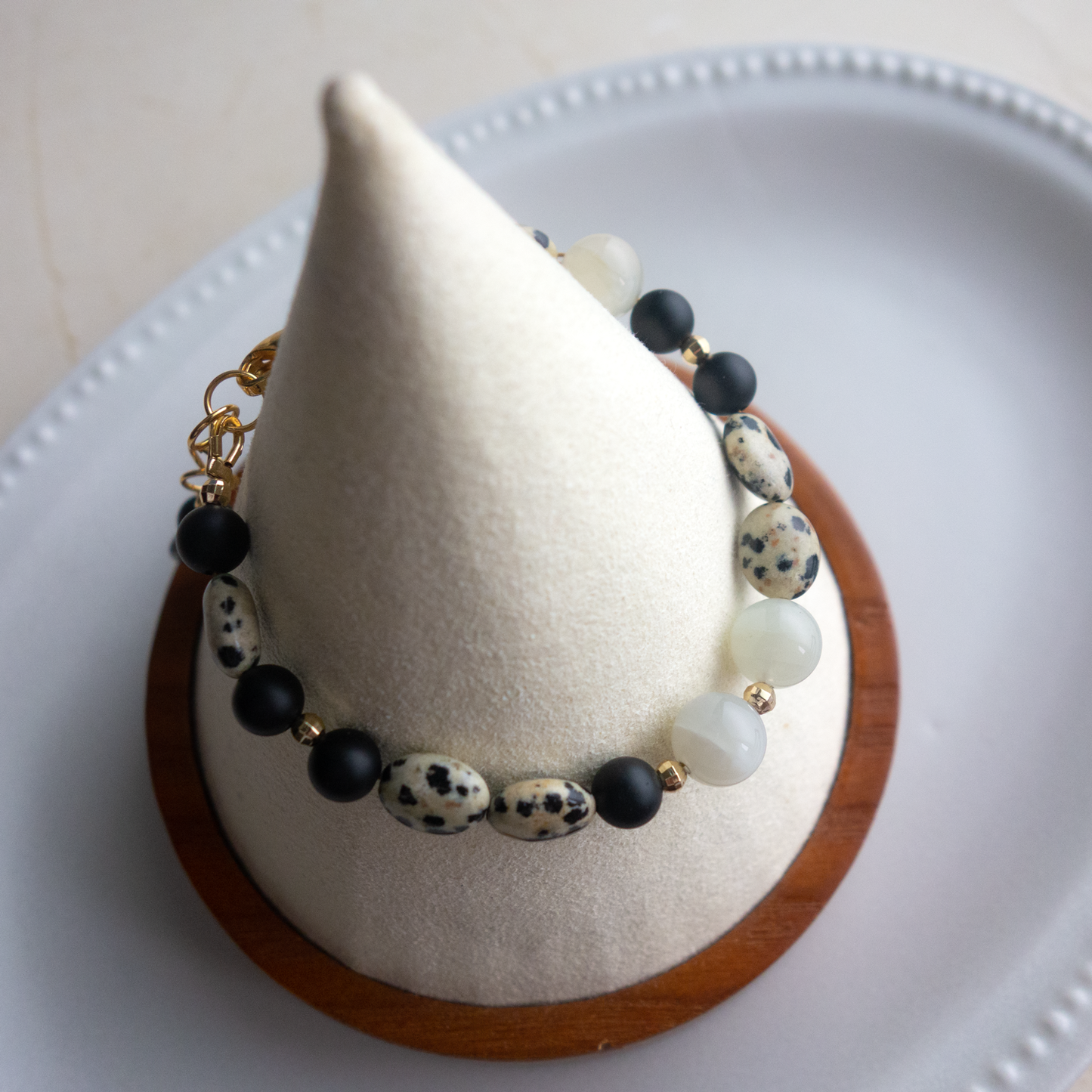 coco_ココ♥/可愛らしくて個性的*黒い斑点模様のブレスレット/Cute and unique black spotted bracelet