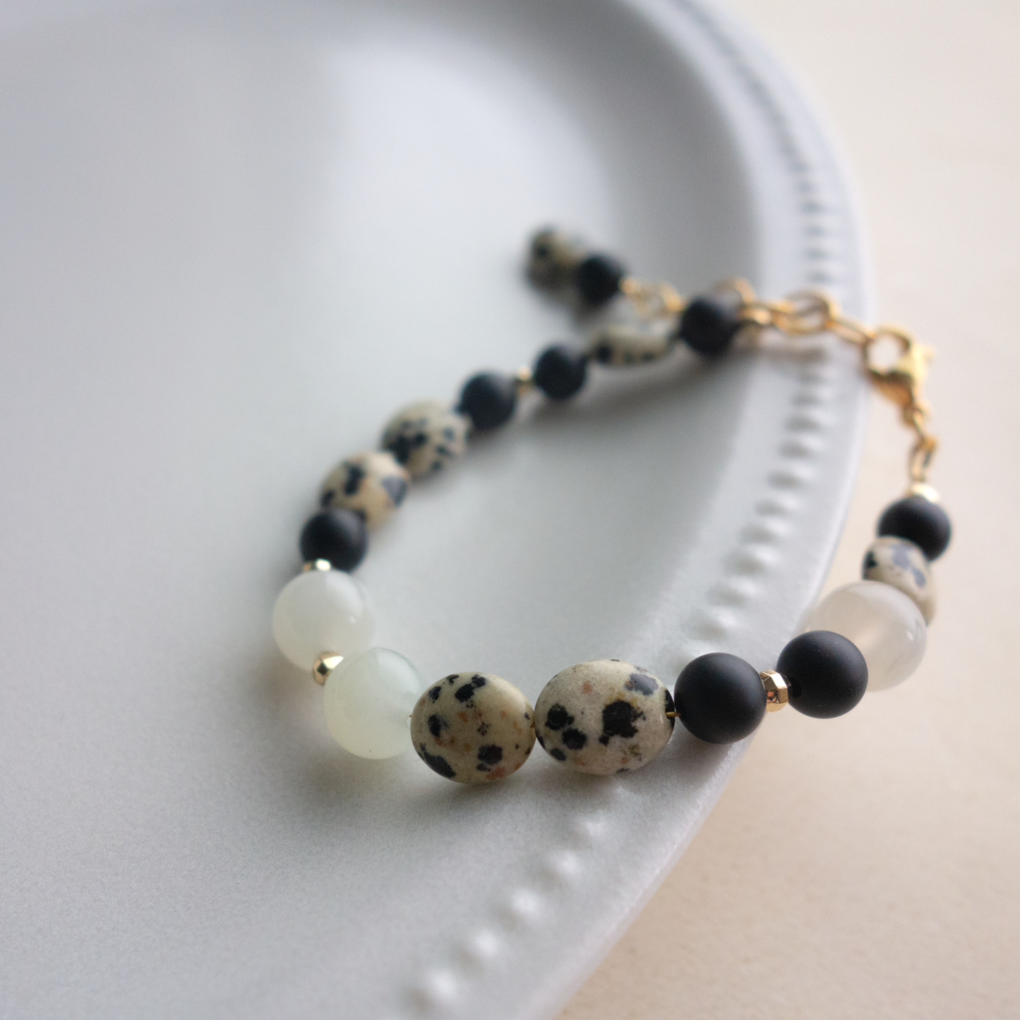 coco_ココ♥/可愛らしくて個性的*黒い斑点模様のブレスレット/Cute and unique black spotted bracelet