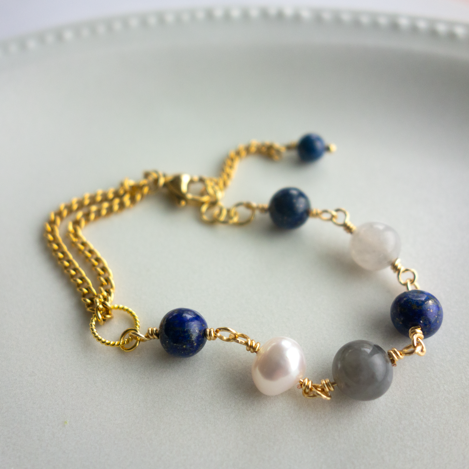 gemstone bracelets *With clasp