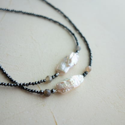 Nephele_ネペレ【ビワ淡水パール＋ムーンストーン】_ネックレス#1.