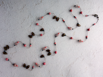 Karmin_カーミン／赤い葉と色づく実*【シルクコードネックレス _100cm】