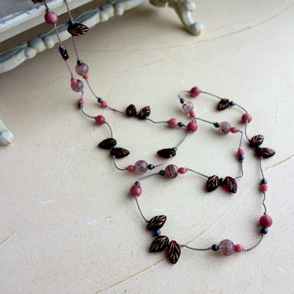 Karmin_カーミン／赤い葉と色づく実*【シルクコードネックレス _100cm】