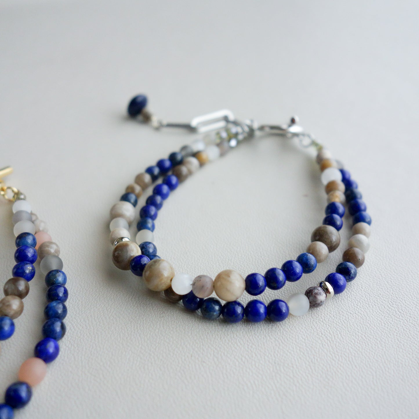 a due. _ア・ドゥエ／ラピスラズリ２連のブレスレット#291／Lapis Lazuli Double Strand Bracelet.