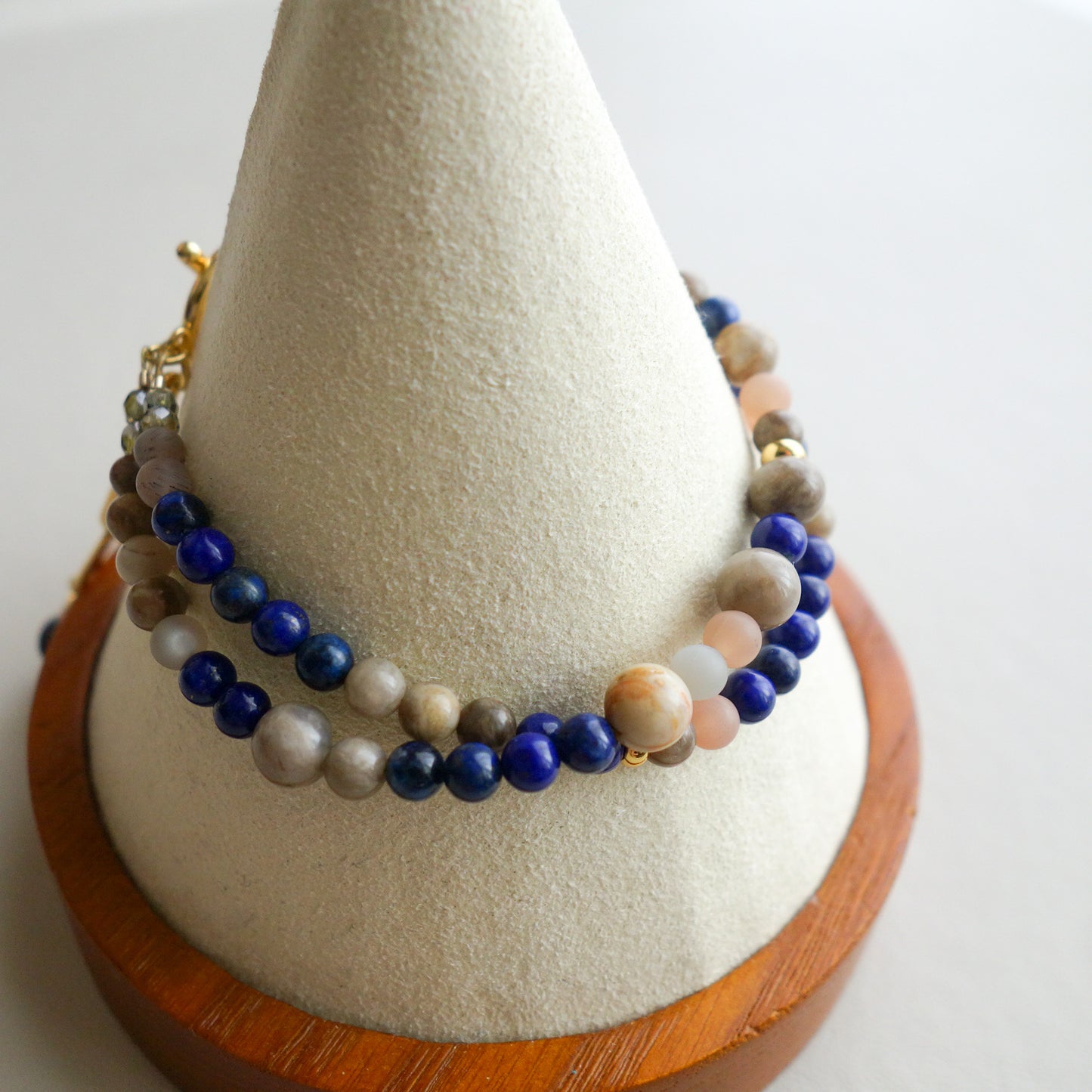 a due. _ア・ドゥエ／ラピスラズリ２連のブレスレット#291／Lapis Lazuli Double Strand Bracelet.