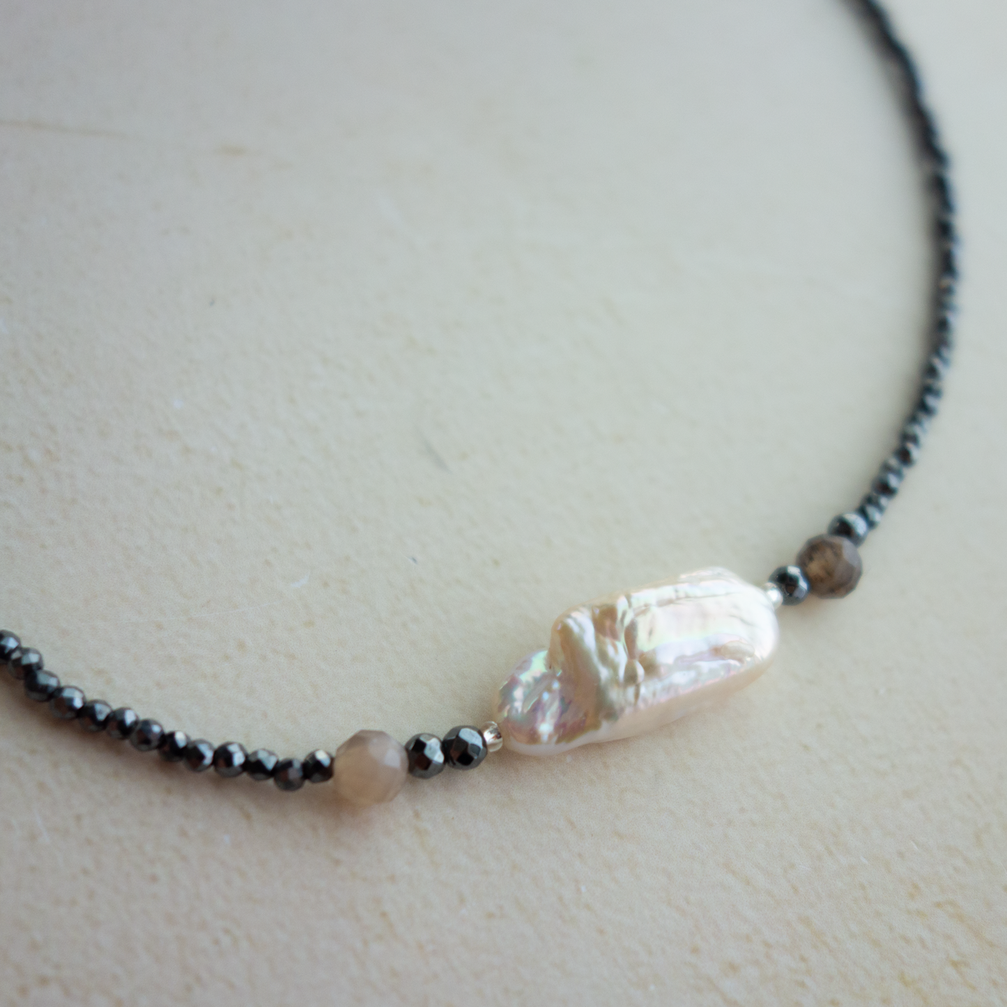 Nephele_ネペレ【ビワ淡水パール＋ムーンストーン】_ネックレス#1.