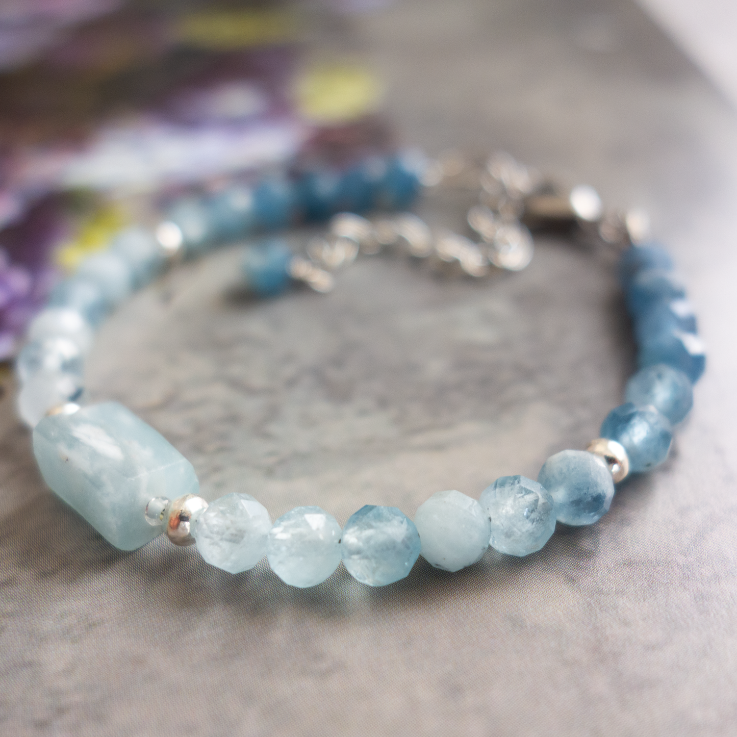 深海から水面へのグラデーション【ディープブルーアクアマリン】エネルギーをリフレッシュさせる