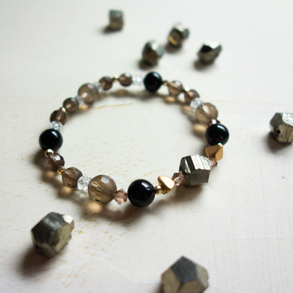 メタリックの独特な輝き シャープな美しさ【パイライト】自分を強く保つ 強力な助っ人