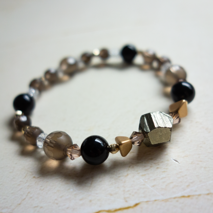 メタリックの独特な輝き シャープな美しさ【パイライト】自分を強く保つ 強力な助っ人