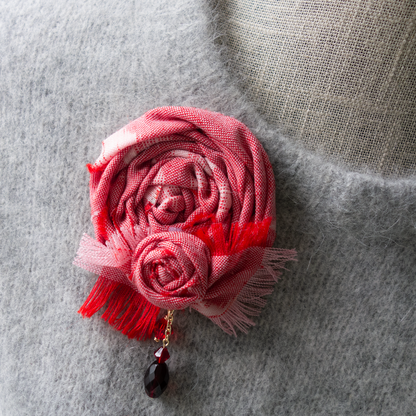 【中紅_nakabeni】和モダン_コサージュ*着物リメイク