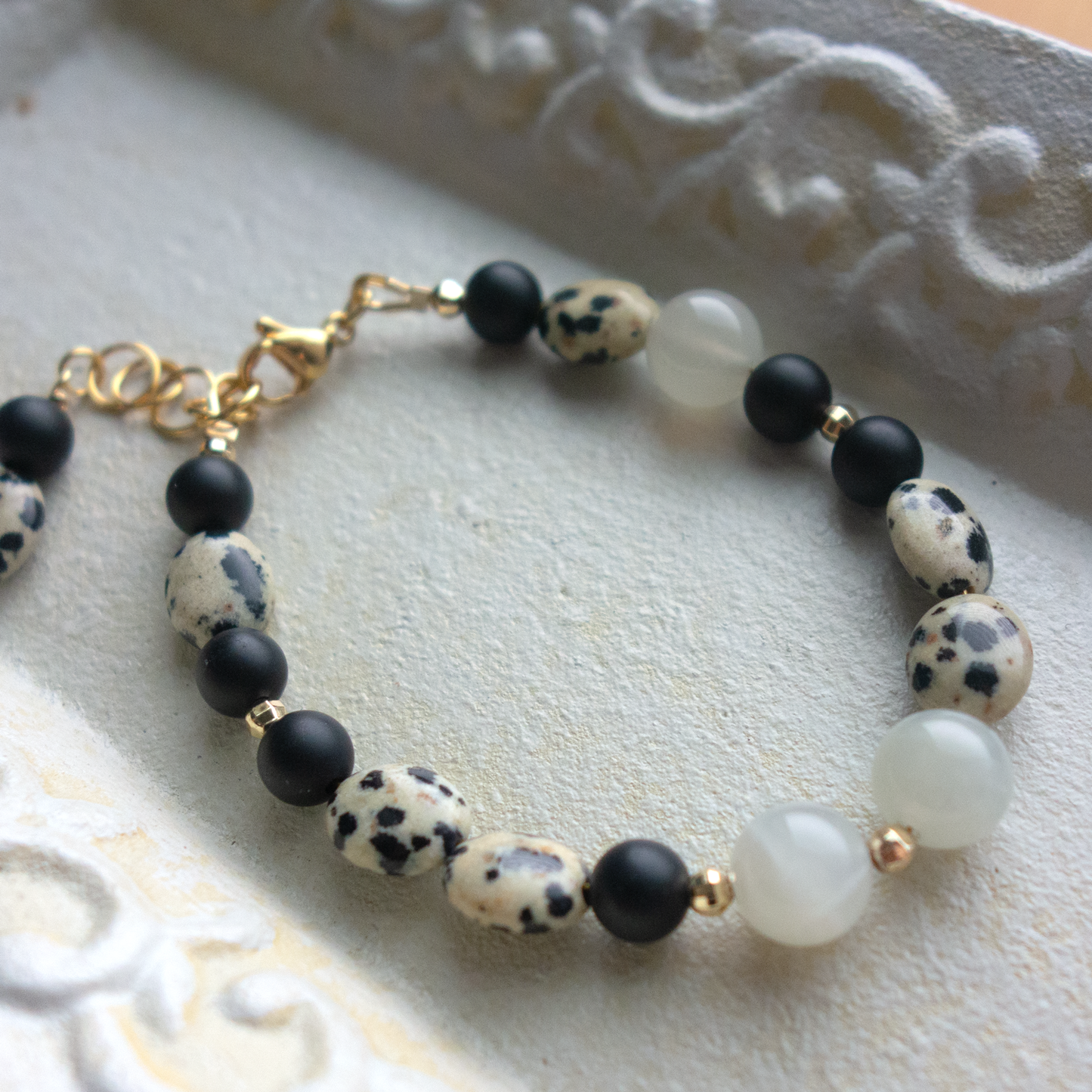 coco_ココ♥／可愛らしくて個性的*黒い斑点模様のブレスレット／Cute and unique black spotted bracelet