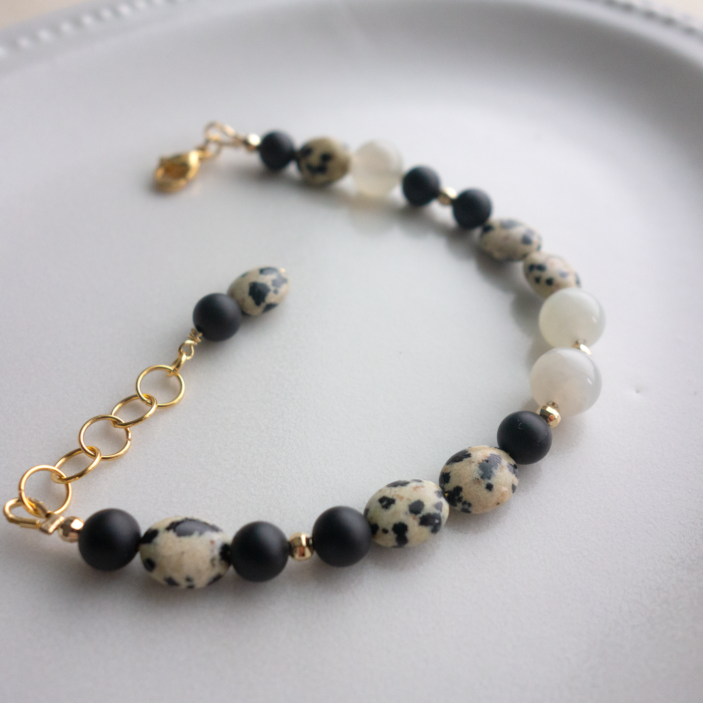 coco_ココ♥／可愛らしくて個性的*黒い斑点模様のブレスレット／Cute and unique black spotted bracelet