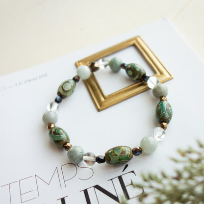 *安心感をもたらすモスグリーン_優しさ・穏やかさ <三眼天珠> 健康で豊かに暮らしたい #201